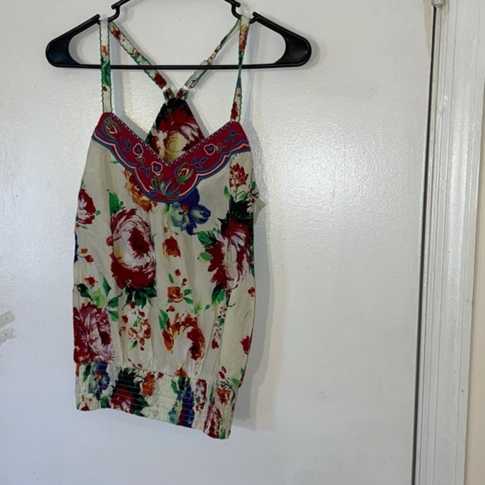 Bundle Alert π¨ 2 Floral Spring Top Size Small - Picture 9 of 15